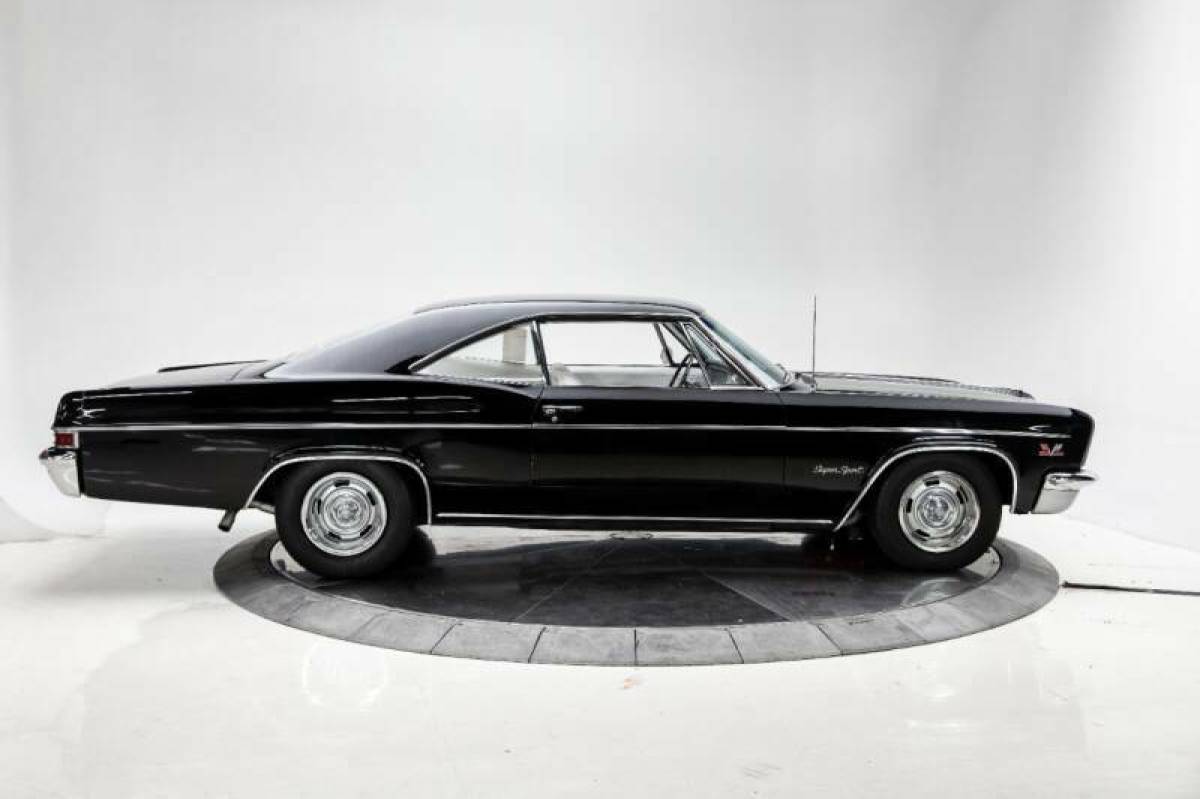 1966 Chevrolet Impala SS - photo 2