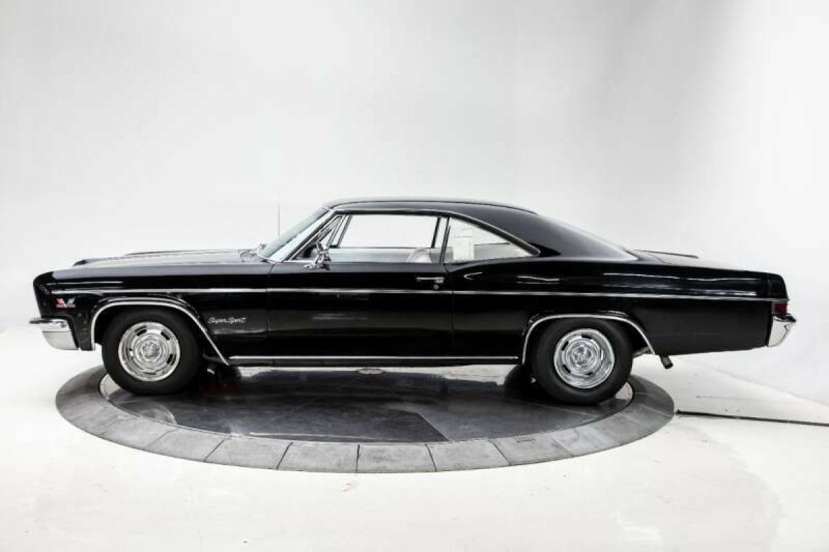 1966 Chevrolet Impala SS - photo 3