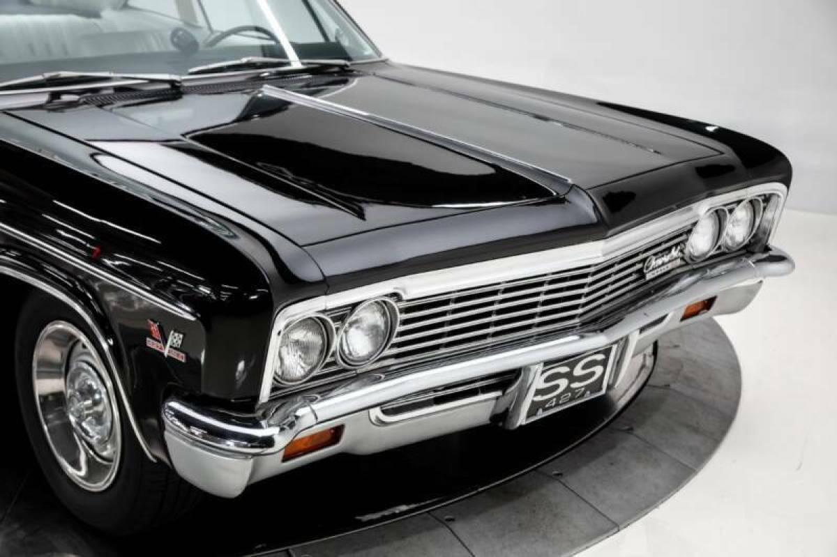 1966 Chevrolet Impala SS - photo 4