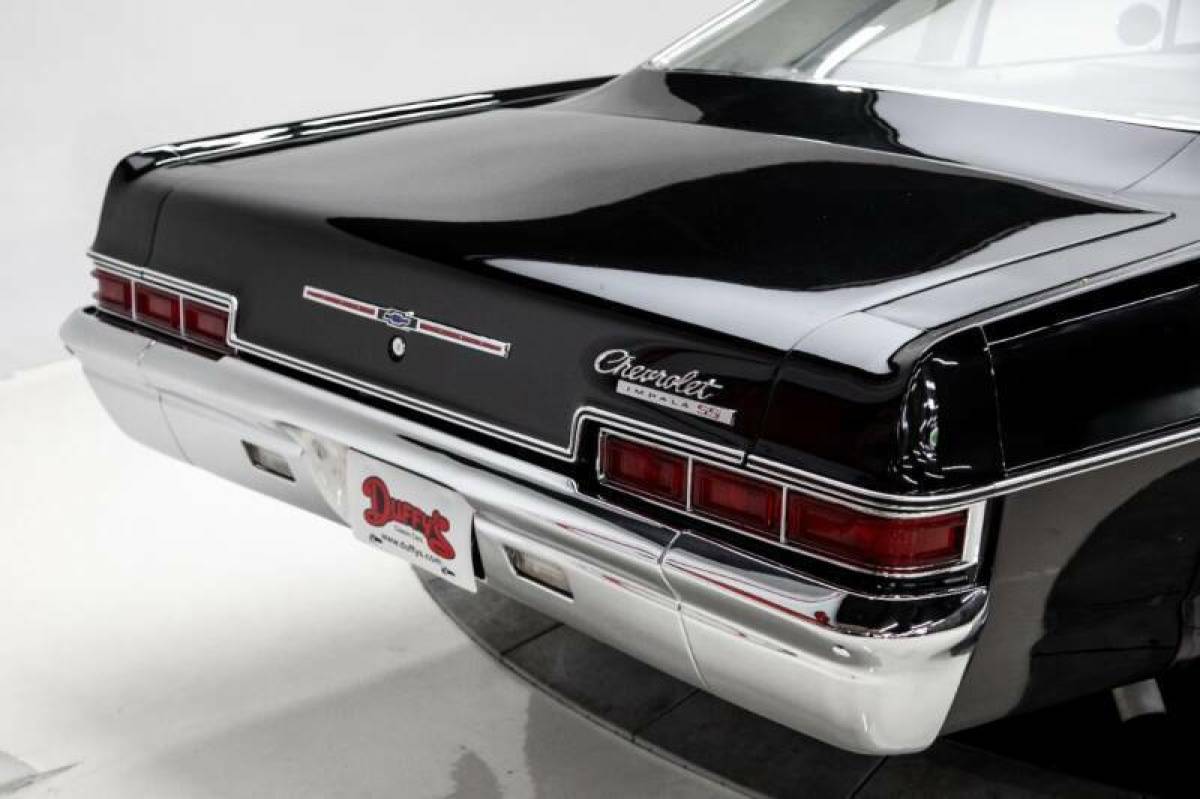 1966 Chevrolet Impala SS - photo 5