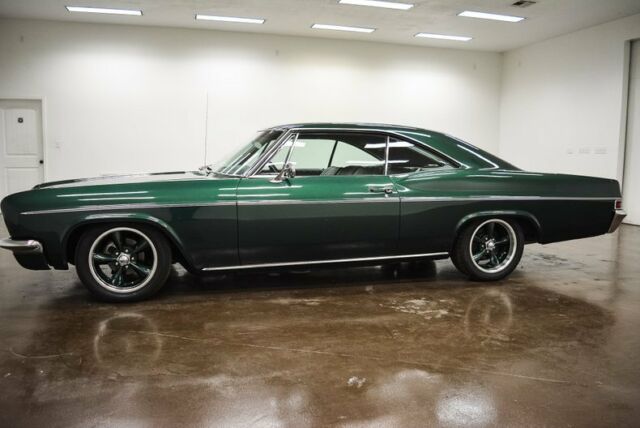 1966 Chevrolet Impala SS - photo 4