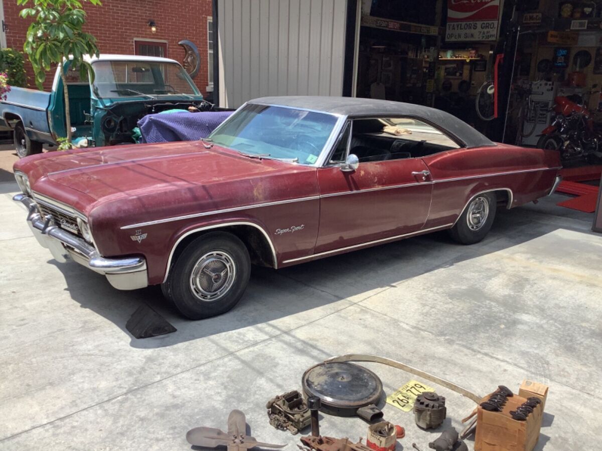 1966 Chevrolet Impala - photo 2