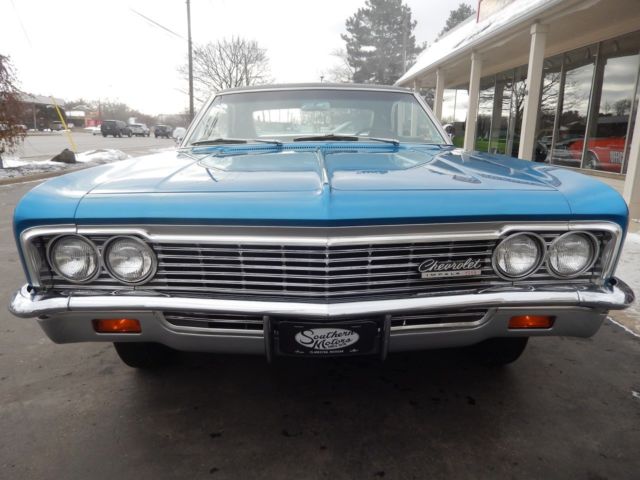 1966 Chevrolet Impala SS - photo 3