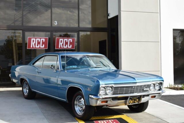 1966 Chevrolet Impala SS 427/425 4 Speed - photo 4