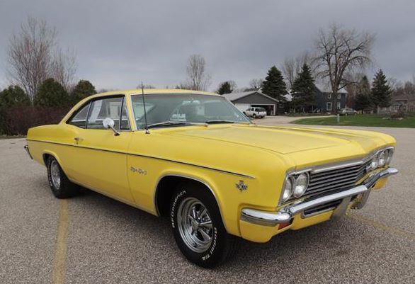 1966 Chevrolet Impala Super Sport Hardtop - photo 4