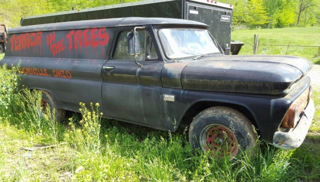 1966 Chevrolet Suburban - photo 5