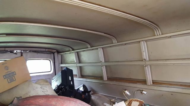 1966 Chevrolet Suburban - photo 8