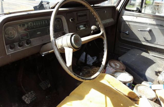1966 Chevrolet Suburban - photo 9