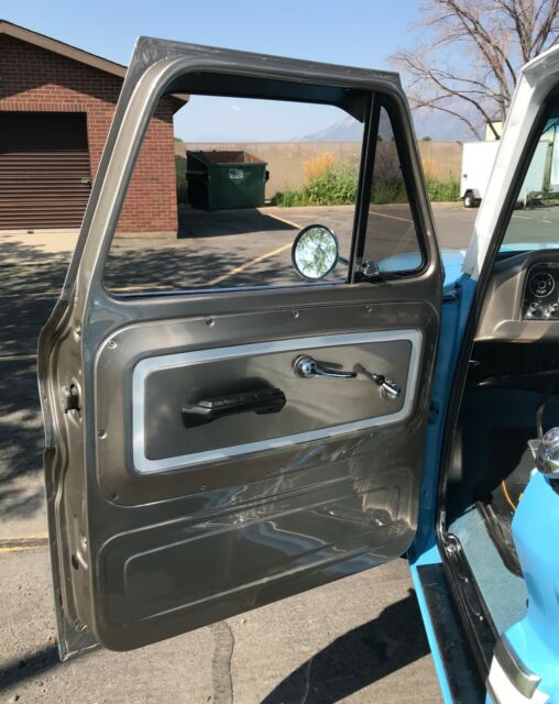 1966 Chevrolet C-10 Custom - photo 3
