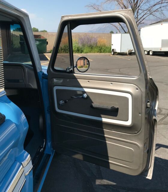 1966 Chevrolet C-10 Custom - photo 7
