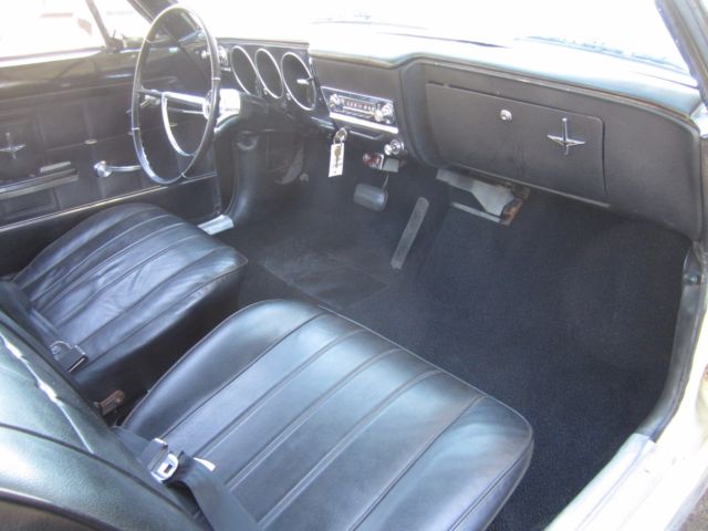 1966 Chevrolet Corvair 110 with 15