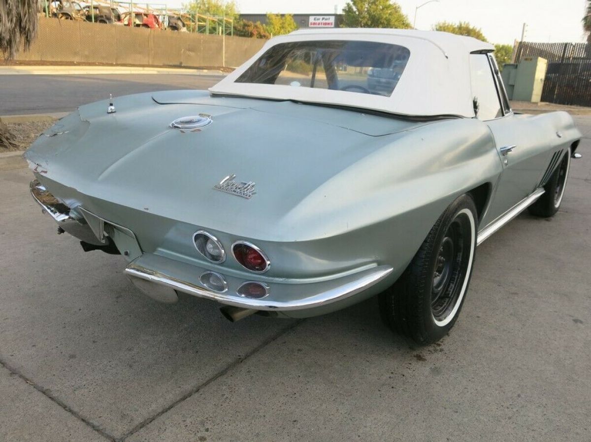 1966 Chevy Corvette-Sting Ray Convertible damaged rebuildable salvage wrecked 66 1966 Chevrolet Corvette Sting Ray-Limited Edition/Cabriolet 300hp.