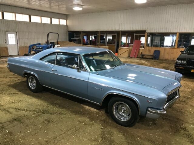 1966 Chevrolet Impala 2 Door Coupe - photo 2