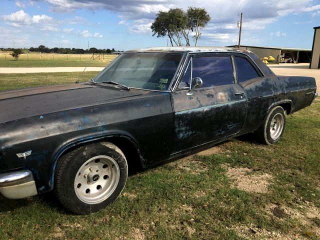 1966 Chevy Impala 2-dr hardtop 283 V-8 Bel-Air / Powerglide transmission 1966 Chevrolet Impala