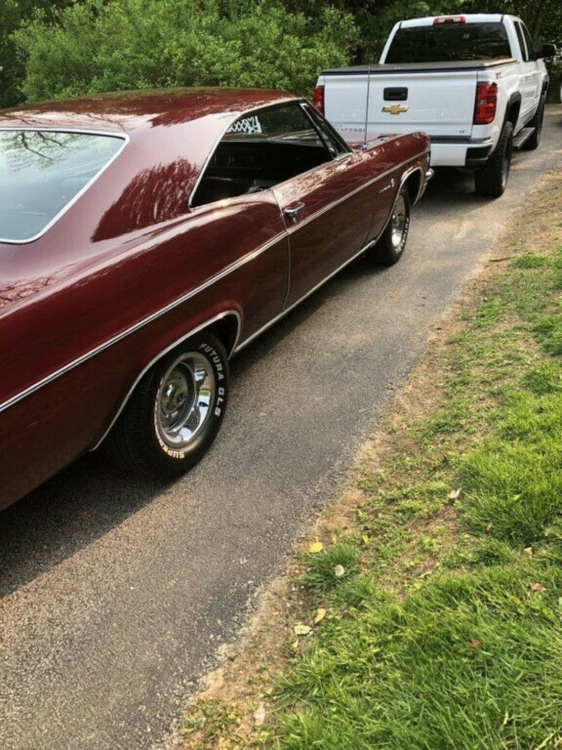1966 Chevrolet Impala - photo 10
