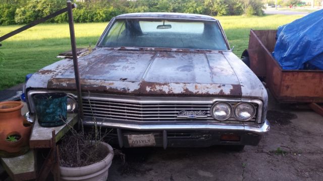 1966 Chevrolet Impala - photo 2