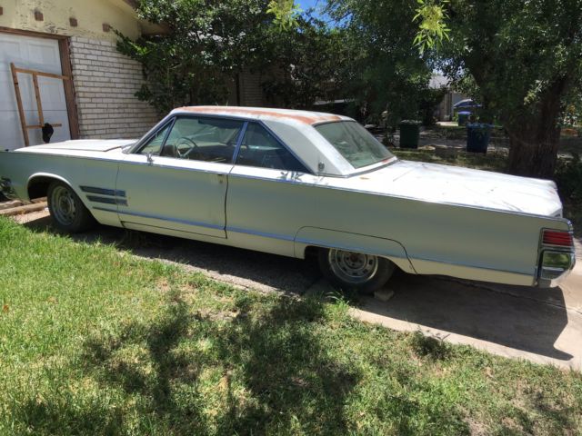 1966 Chrysler 300 Series - photo 4