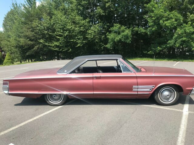 1966 Chrysler 300 Series - photo 5