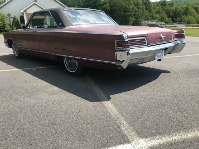 1966 Chrysler 300 Series - photo 8