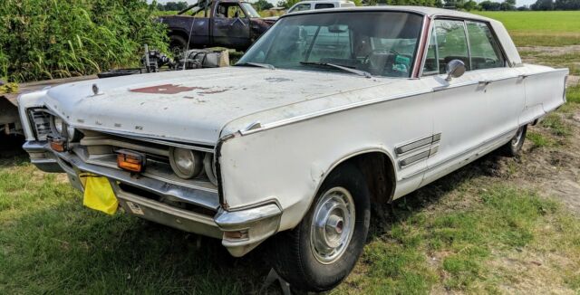 1966 Chrysler 300 Series - photo 4