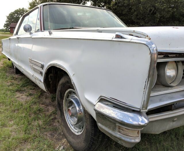1966 Chrysler 300 Series - photo 6
