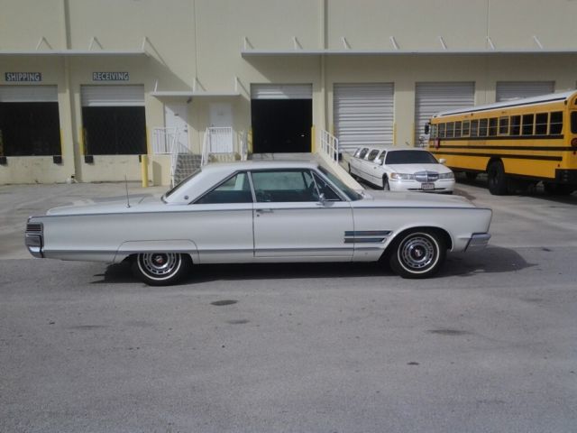 1966 Chrysler 300 Series