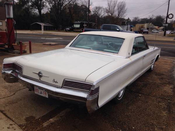 1966 Chrysler 300 Series - photo 4