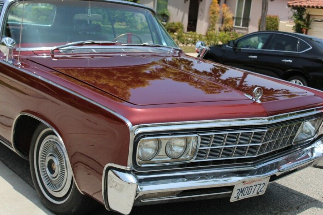 1966 Chrysler Imperial - photo 2