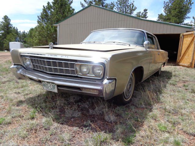 1966 Chrysler Imperial Base Hardtop 2-Door 7.2L 1966 Chrysler Imperial Crown Coupe