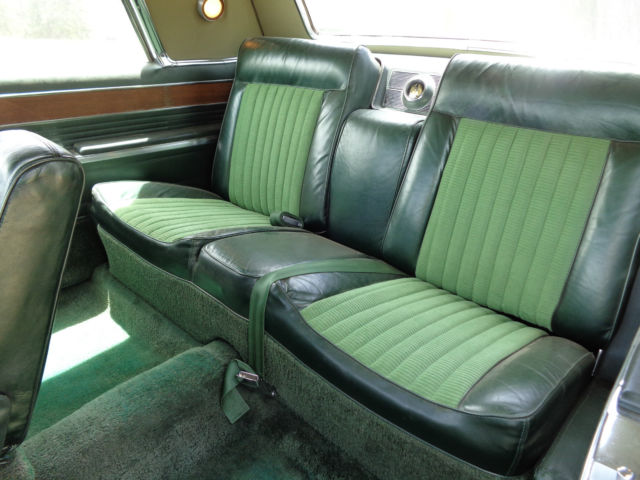 1966 Chrysler Imperial Crown Coupe - photo 12