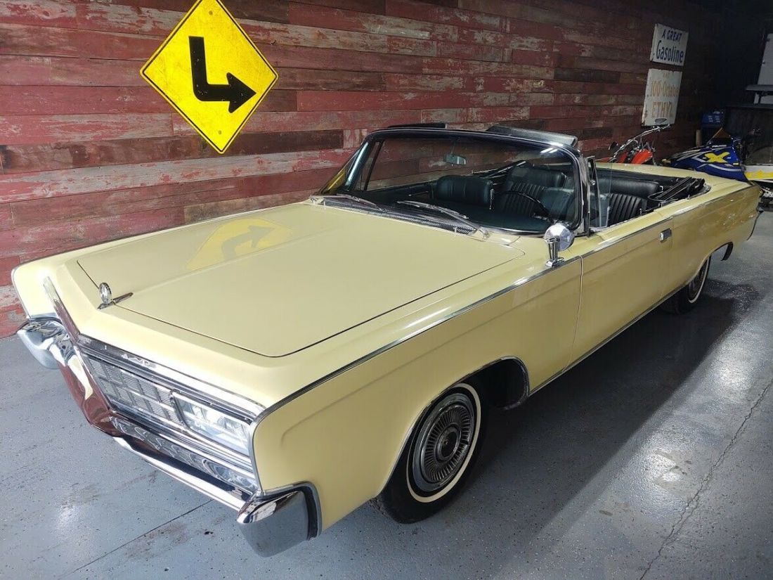 1966 Chrysler Imperial - photo 2