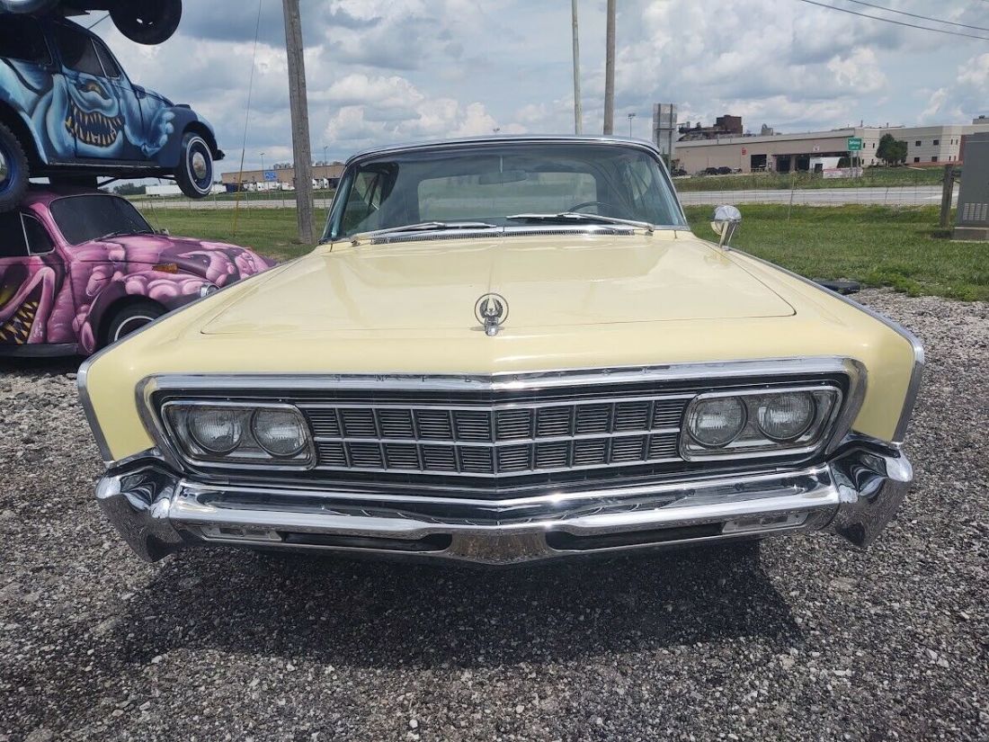 1966 Chrysler Imperial - photo 3