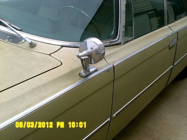1966 Chrysler Imperial - photo 2