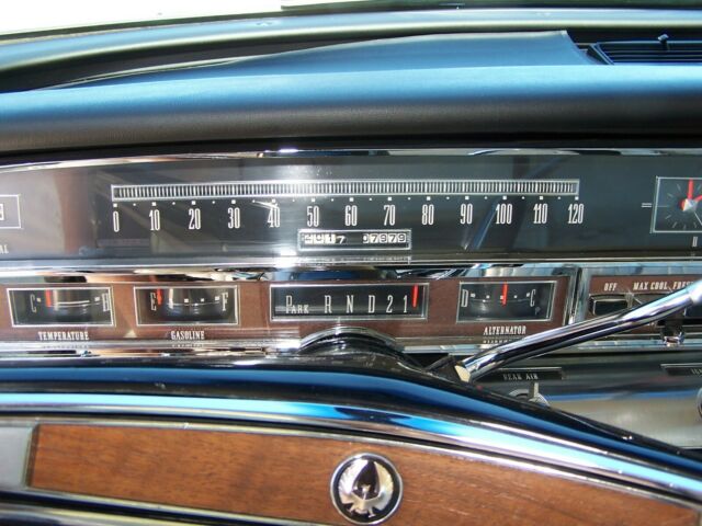 1966 Chrysler Imperial Pearl White Leather - photo 11