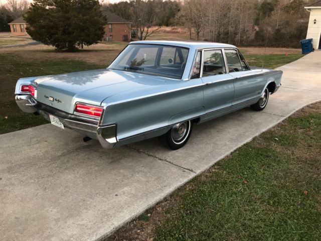 1966 Chrysler New Yorker - photo 3