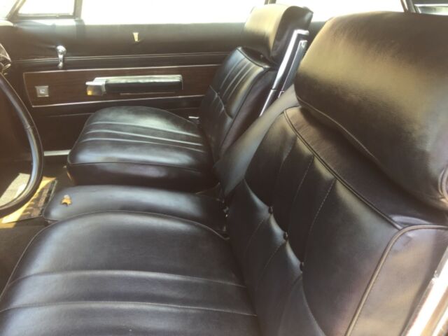 1966 Chrysler New Yorker GARAGED KEPT FOR YEARS - photo 10