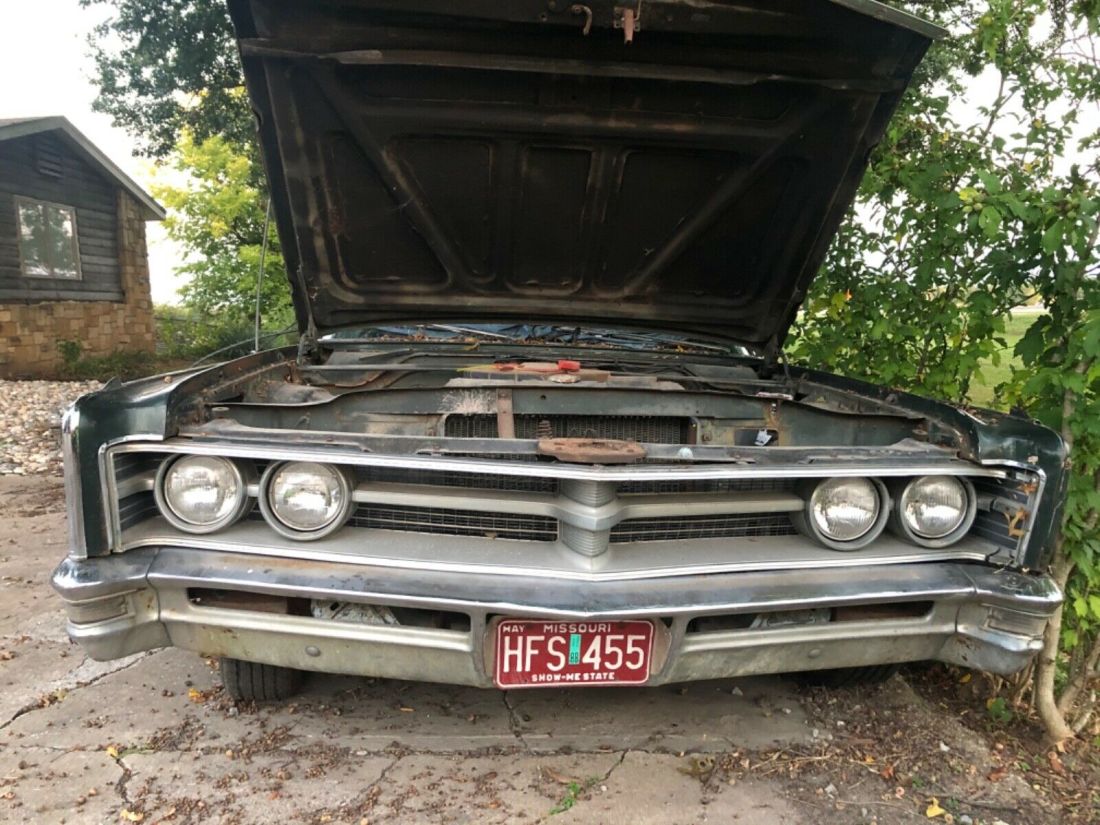 1966 Chrysler 300 Series - photo 10