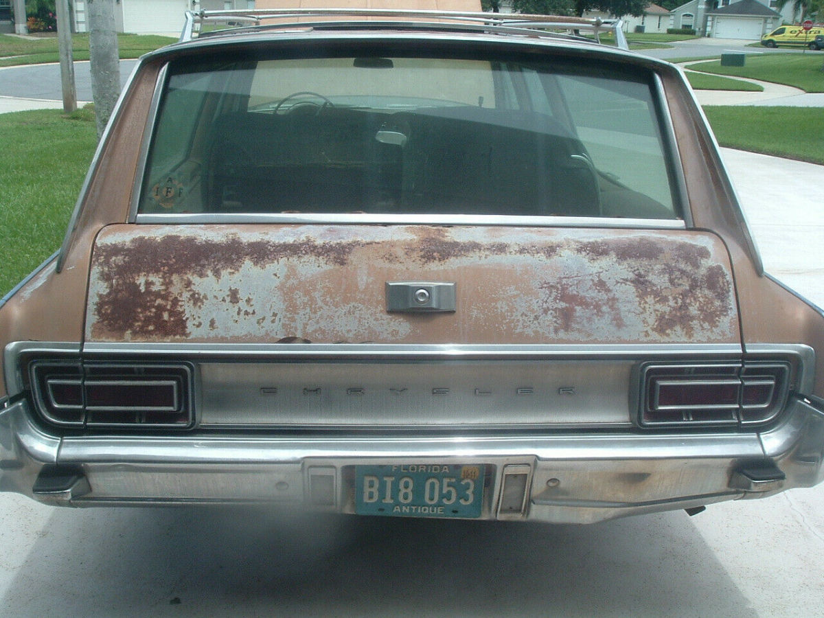 1966 Chrysler Town & Country - photo 5