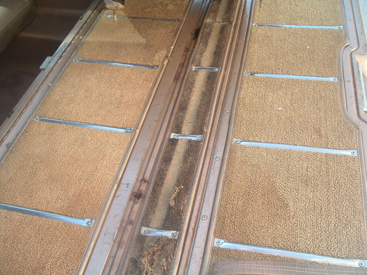 1966 Chrysler Town & Country - photo 9