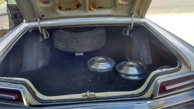 1966 Chrysler New Yorker Sedan - photo 10