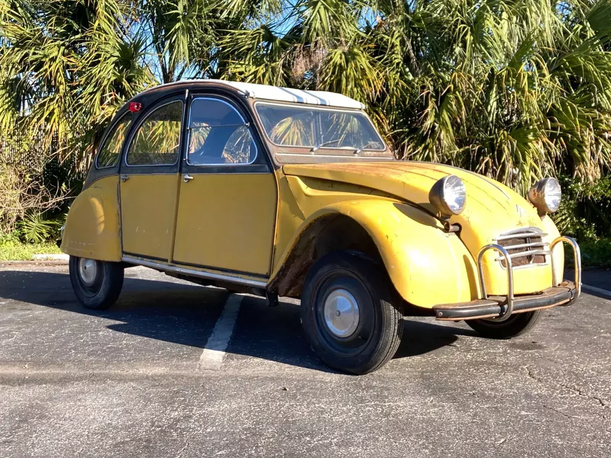 1966 Citroen 2CV 1966 Citroën 2CV