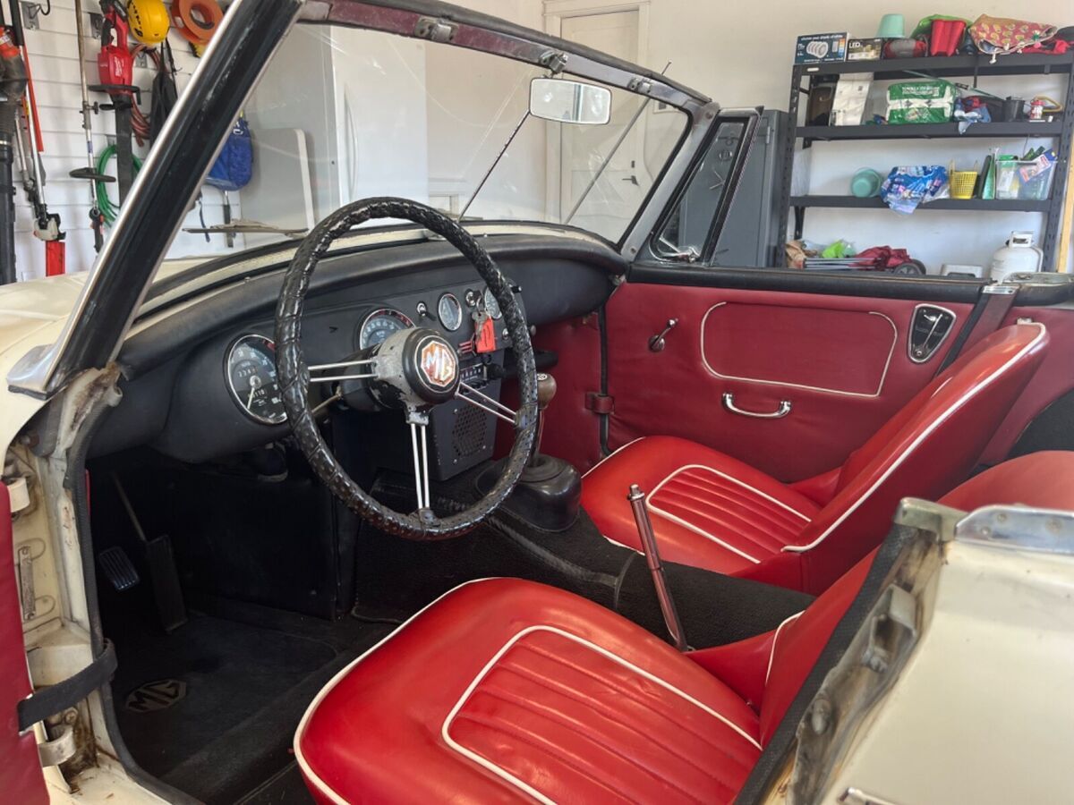 1966 MG Midget - photo 5