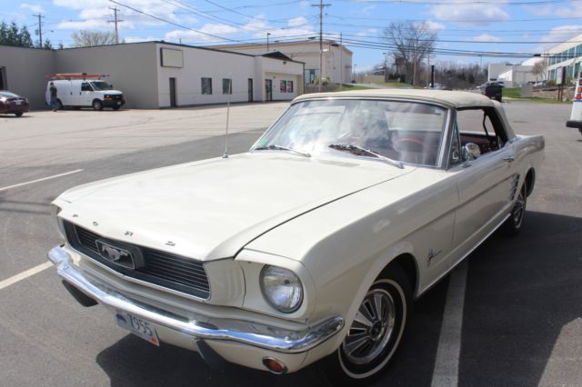 1966 Ford Mustang - photo 2