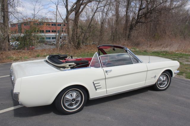 1966 Ford Mustang - photo 3