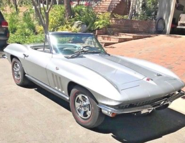 1966 Chevrolet Corvette - photo 8