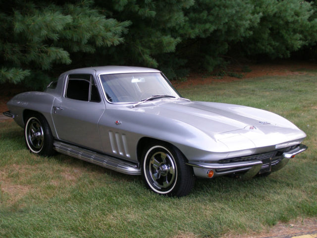 1966 Chevrolet Corvette - photo 2