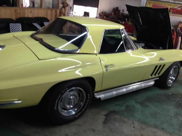 1966 Chevrolet Corvette - photo 2
