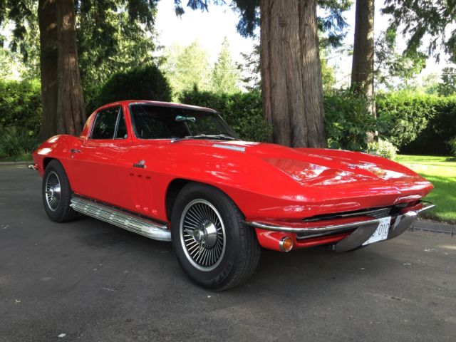 1966 Chevrolet Corvette 2 door hardtop - photo 2