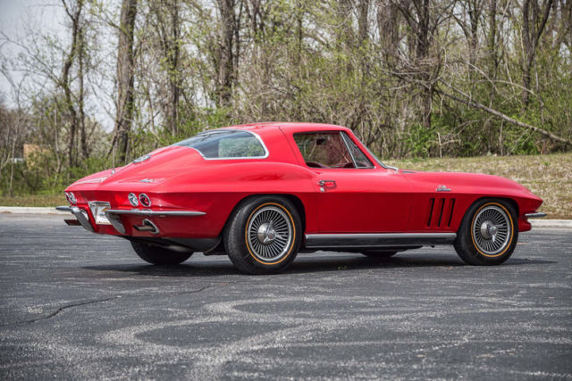 1966 Chevrolet Corvette Coupe - photo 10