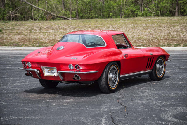 1966 Chevrolet Corvette Coupe - photo 9
